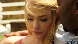 ���ෙට්ටු දැරියගේ මව interracial එක්ක නිදාගත්තා විසින් බීබීසී stepfather උයනේ