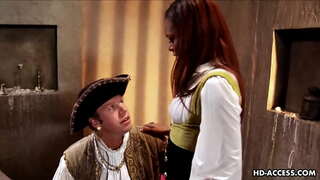 Siyah sürtük Marie Luv beyaz horoz sürme ve sert çivilenmiş