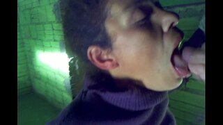 Fucking san ùr-nodha ann am beurla a-Mhàin, a &#039;gabhail a-luchdaich na cum i a&#039; beul