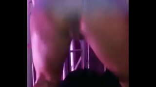 Тачаангуй бохир бүжиг фанк ямар ч дотуур хувцас