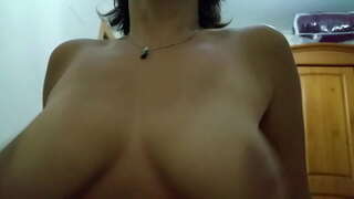 Mae fy chwaer fel sugno ac fel mae hi&#039;n reidiau