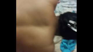 ���ನ್ನ ಶ್ರೀಮಂತ ಹೆಂಡತಿ ಡಗರ್ ತುಲ್ಲು