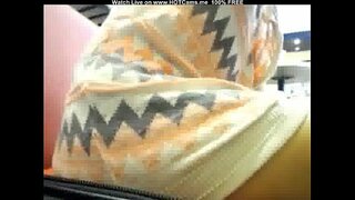 Loira Peituda Gostosa Com Copos De Café Público