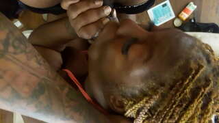 Deepthroat яйш дарга нь ebony bbw