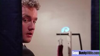 ���្តៅធំ Tits មេផ្ទះ(ស្រឡាញ់ Danika)ទទួលបាន Banged រឹងរចនាប័ទ្មនៅលើកាសែណ្តោយ-០៩